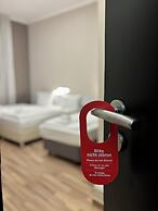 Colour Hotel