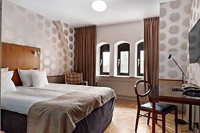 Best Western Plus Grand Hotel