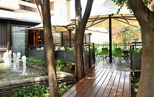 The Parktonian All Suite Hotel