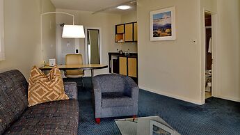 The Parktonian All Suite Hotel