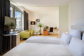 FOUR Munich Neue Messe