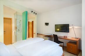 FOUR Munich Neue Messe