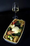 FOUR Munich Neue Messe