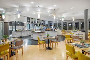 FOUR Munich Neue Messe