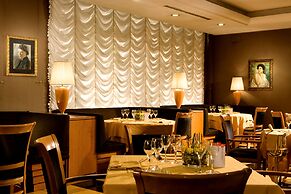 Ramada by Wyndham Naples