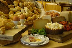 Ramada by Wyndham Naples