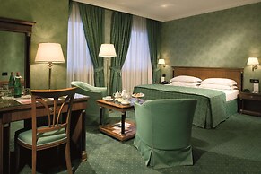 Ramada by Wyndham Naples