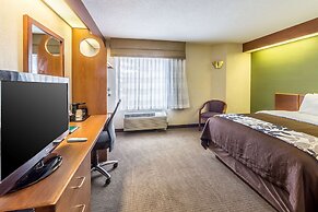 Sleep Inn & Suites Bay View Acme - Travers City