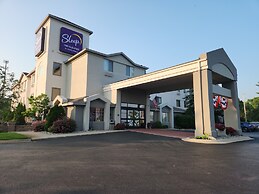 Sleep Inn & Suites Bay View Acme - Travers City
