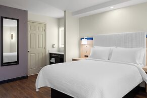 Garner Hotel Aiken South by IHG