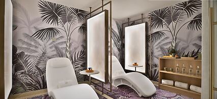 Taj Mahal, New Delhi