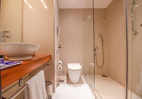 Vivanta Colombo, Airport Garden