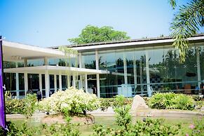 Vivanta Colombo, Airport Garden