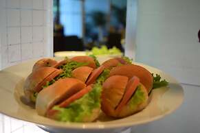 Vivanta Colombo, Airport Garden