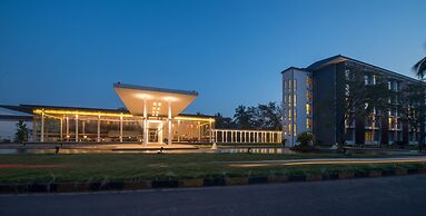 Vivanta Colombo, Airport Garden