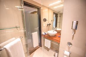 Vivanta Colombo, Airport Garden