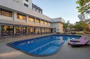 Vivanta Mangalore Oldport Road - Formerly Known as Taj Manjarun