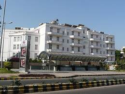 Ambassador, New Delhi - IHCL SeleQtions