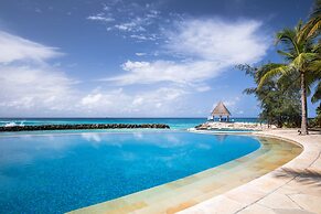 Taj Coral Reef Resort & Spa Maldives – A Premium All Inclusive Resort
