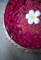 Taj Coral Reef Resort & Spa Maldives – A Premium All Inclusive Resort