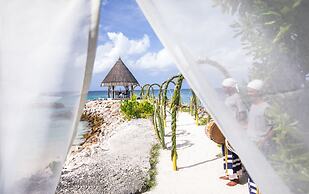 Taj Coral Reef Resort & Spa Maldives – A Premium All Inclusive Resort