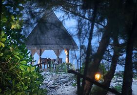 Taj Coral Reef Resort & Spa Maldives – A Premium All Inclusive Resort