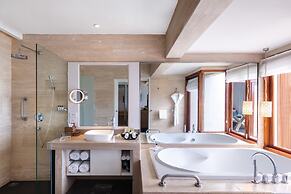 Taj Coral Reef Resort & Spa Maldives – A Premium All Inclusive Resort