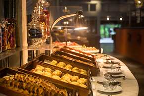 Taj Coral Reef Resort & Spa Maldives – A Premium All Inclusive Resort