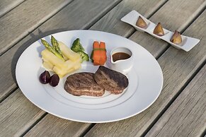 Taj Coral Reef Resort & Spa Maldives – A Premium All Inclusive Resort