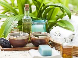 Taj Coral Reef Resort & Spa Maldives – A Premium All Inclusive Resort