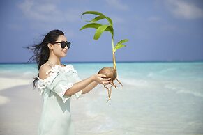 Taj Coral Reef Resort & Spa Maldives – A Premium All Inclusive Resort