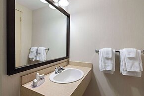 Travelodge by Wyndham Thunder Bay