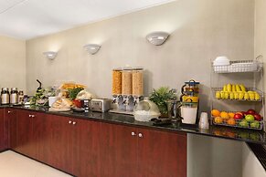 Travelodge by Wyndham Owen Sound