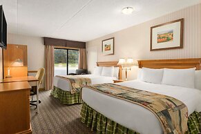 Travelodge by Wyndham Owen Sound