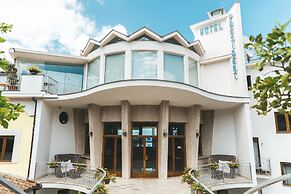 Grand Hotel President