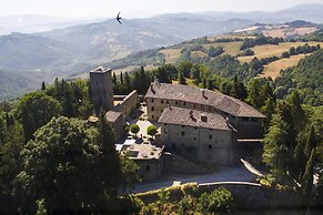 Castello Di Petroia Relais