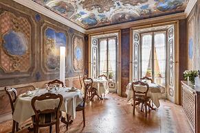 Hotel Pironi