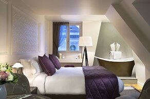 La Clef Louvre Paris by The Crest Collection