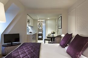 La Clef Louvre Paris by The Crest Collection