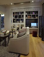 La Clef Louvre Paris by The Crest Collection