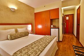 Metropolitan Hotel by Atlantica