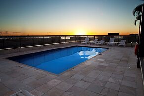 Metropolitan Hotel by Atlantica