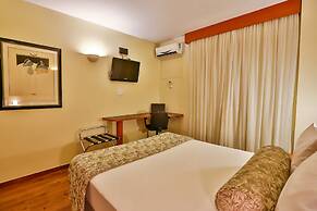 Metropolitan Hotel by Atlantica