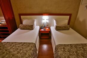 Metropolitan Hotel by Atlantica