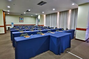 Metropolitan Hotel by Atlantica