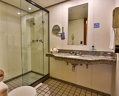 Metropolitan Hotel by Atlantica