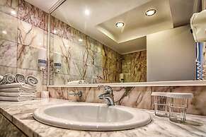 Kresten Palace Hotel