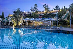 Pine Bay Holiday Resort