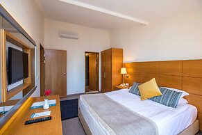 Pine Bay Holiday Resort