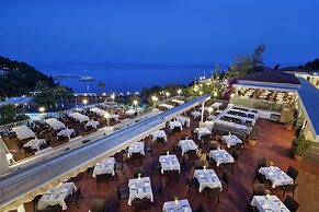 Pine Bay Holiday Resort